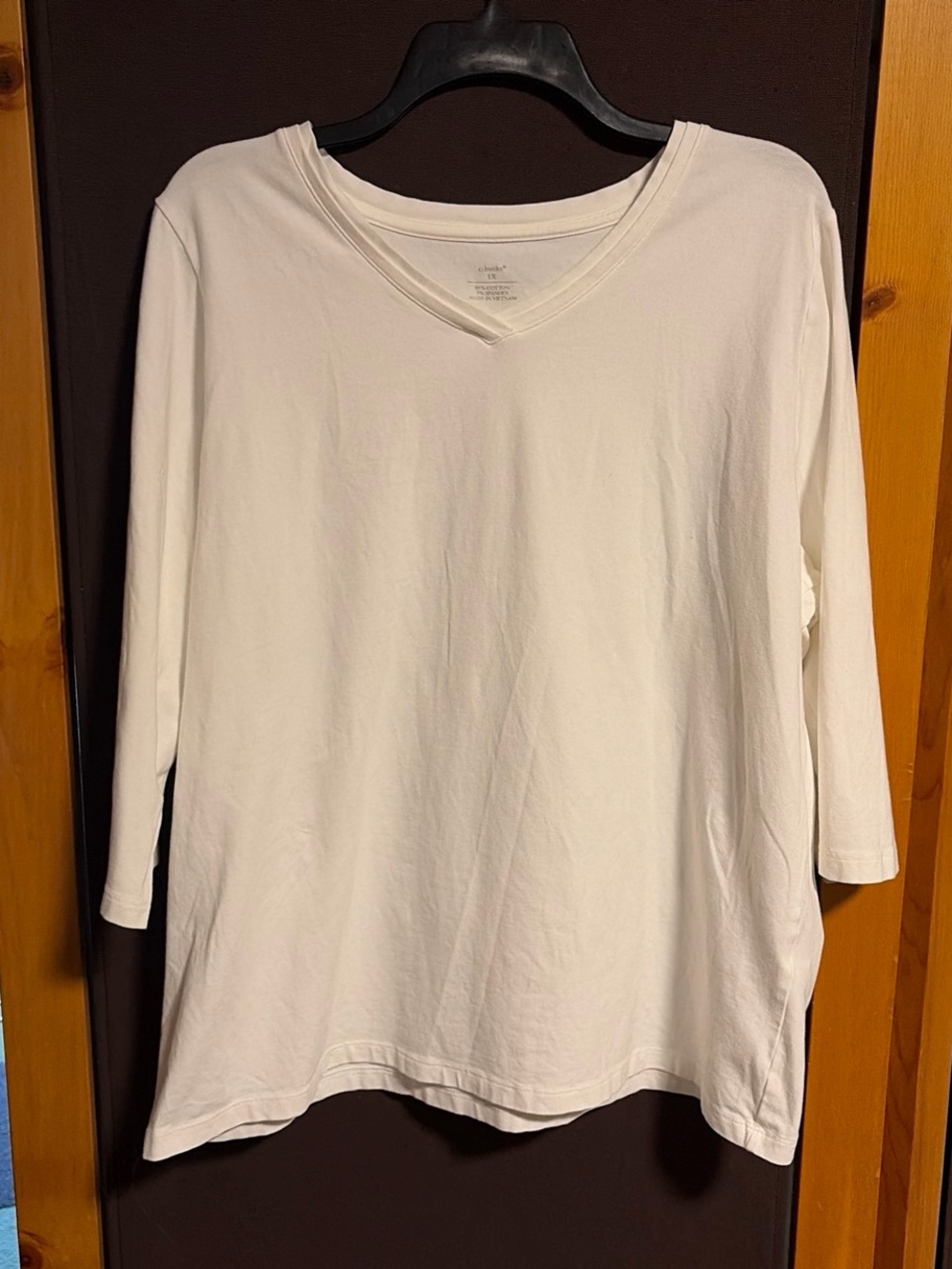 CJ Banks White v-neck 3/4 sleeve shirt Plus Size 1X